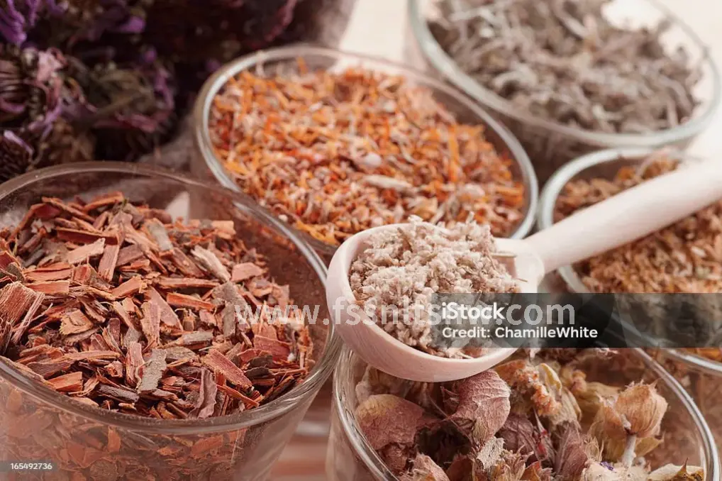 养生按摩师展示手法