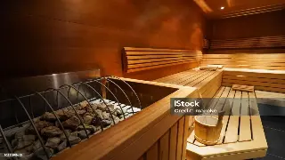 告别“瞎揉”！佛山按摩师的秘密武器：让指尖技艺如虎添翼 poster